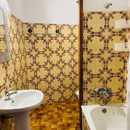 Old Town Ferreira De Castro * Албуфейра